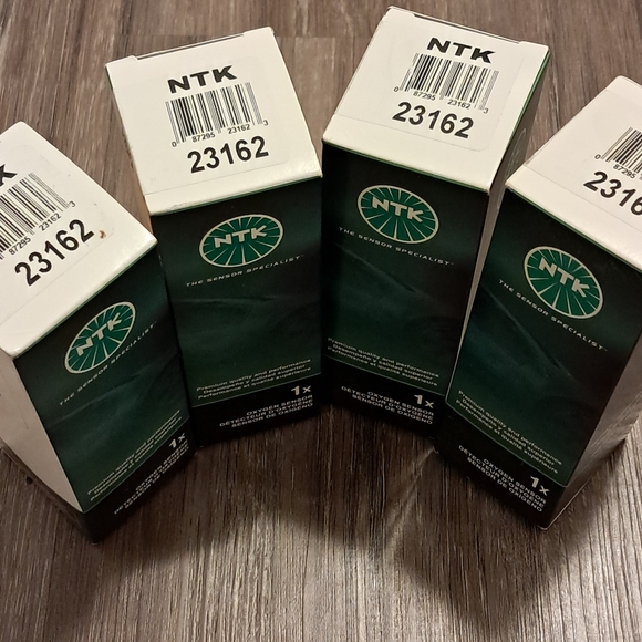 NTK 23162 Oxygen Sensors Lot Of (4) New In Box - Picture 10 of 13